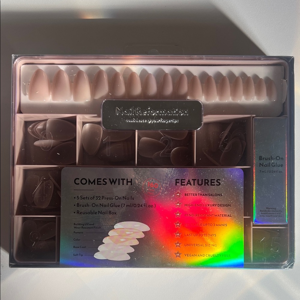 Nailene Natural Press-On Nails Kit